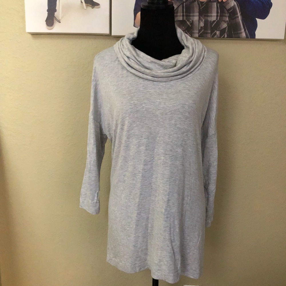 LOU AND GREY SWEATSHIRT W/slouch turtleneck Med